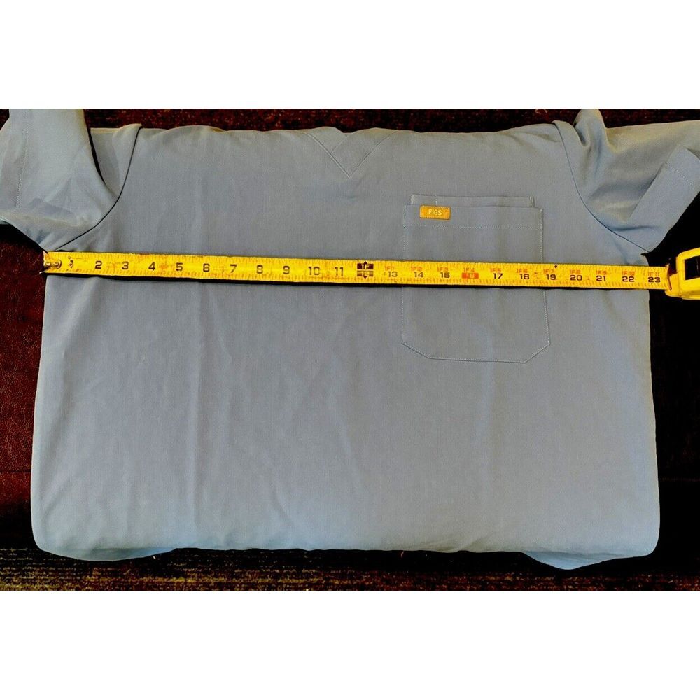 Figs Technical Collection Men's Scrub Top Sz L Blue 2 Pocket FM1500 Po 1616 - Picture 7 of 8